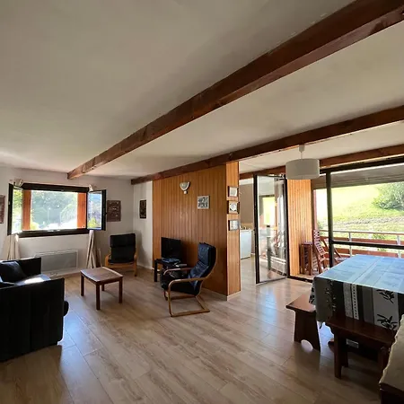 Apartment T2 Face Aux Pistes Avec Terrasse, 9 Couchages, Proche Commerces Et Piscine - Fr-1-165a-103 *